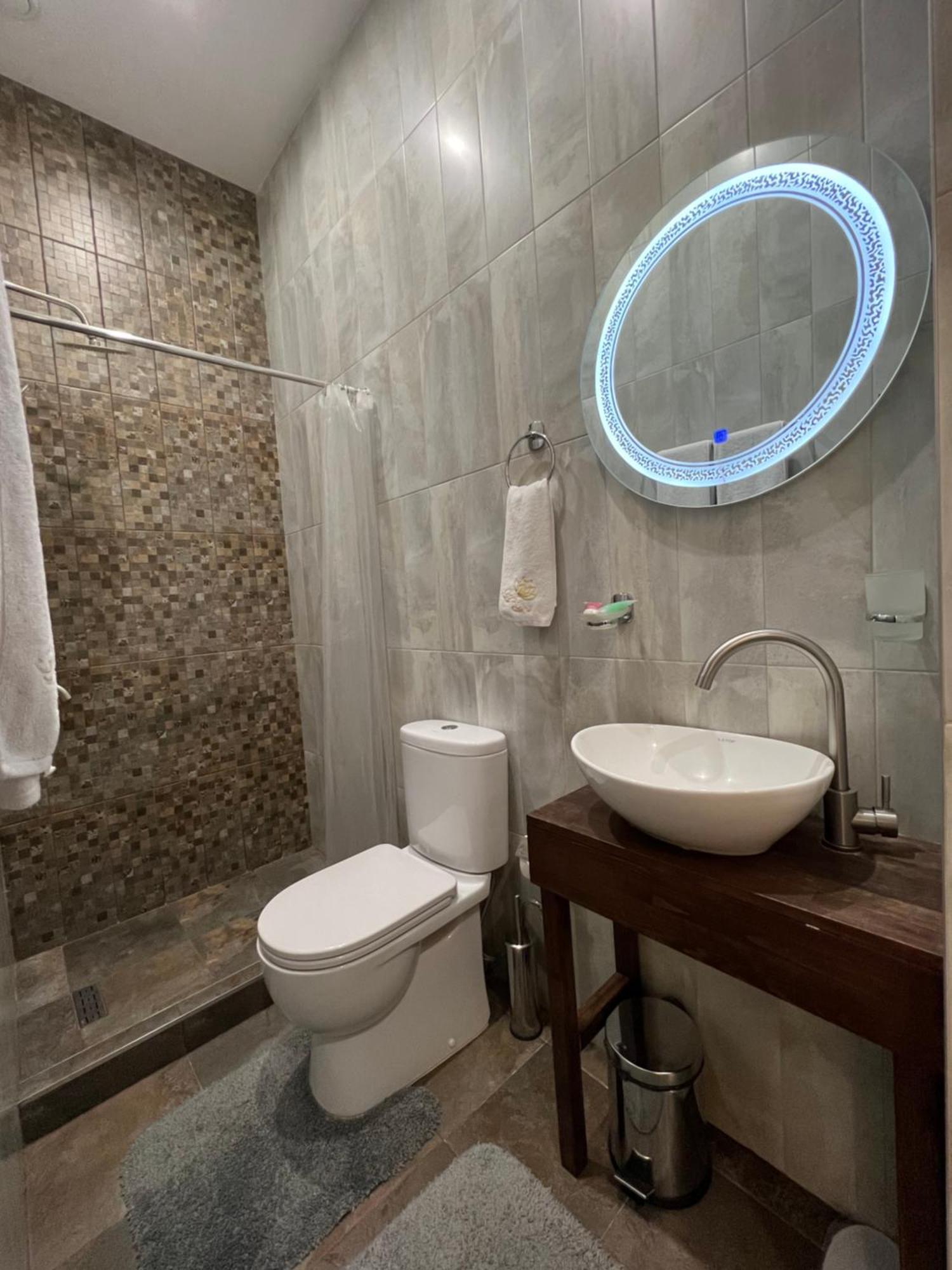 Hotel Fleur Γιερεβάν Εξωτερικό φωτογραφία